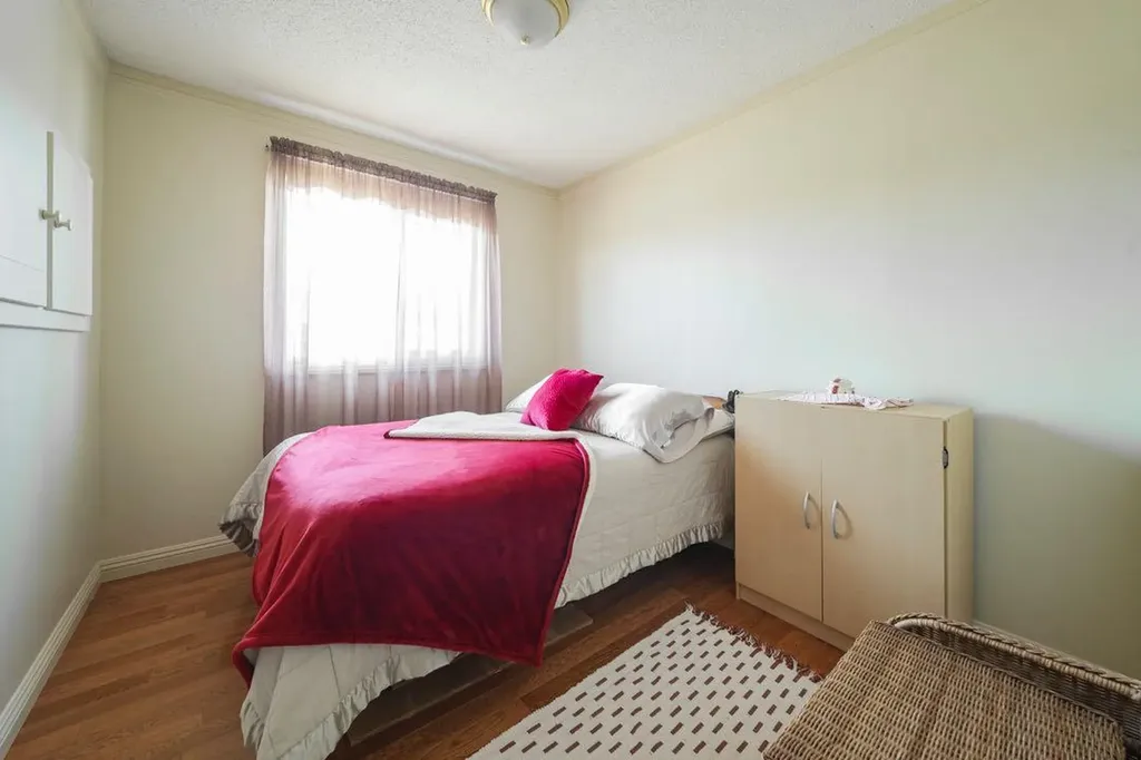 100 Caldwell Crescent Fort Mcmurray AB T9K 1G2