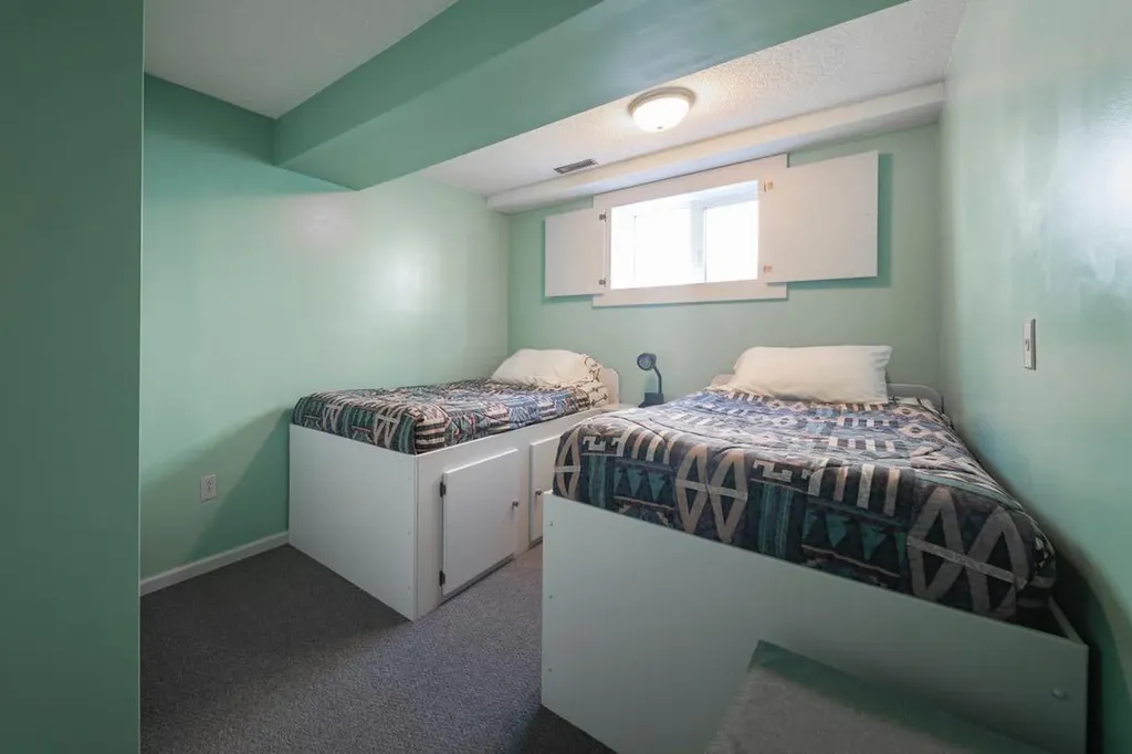 100 Caldwell Crescent Fort Mcmurray AB T9K 1G2