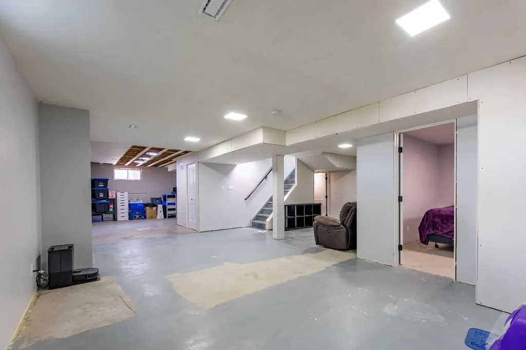 153 Alder Drive Hinton AB T7V 1C9