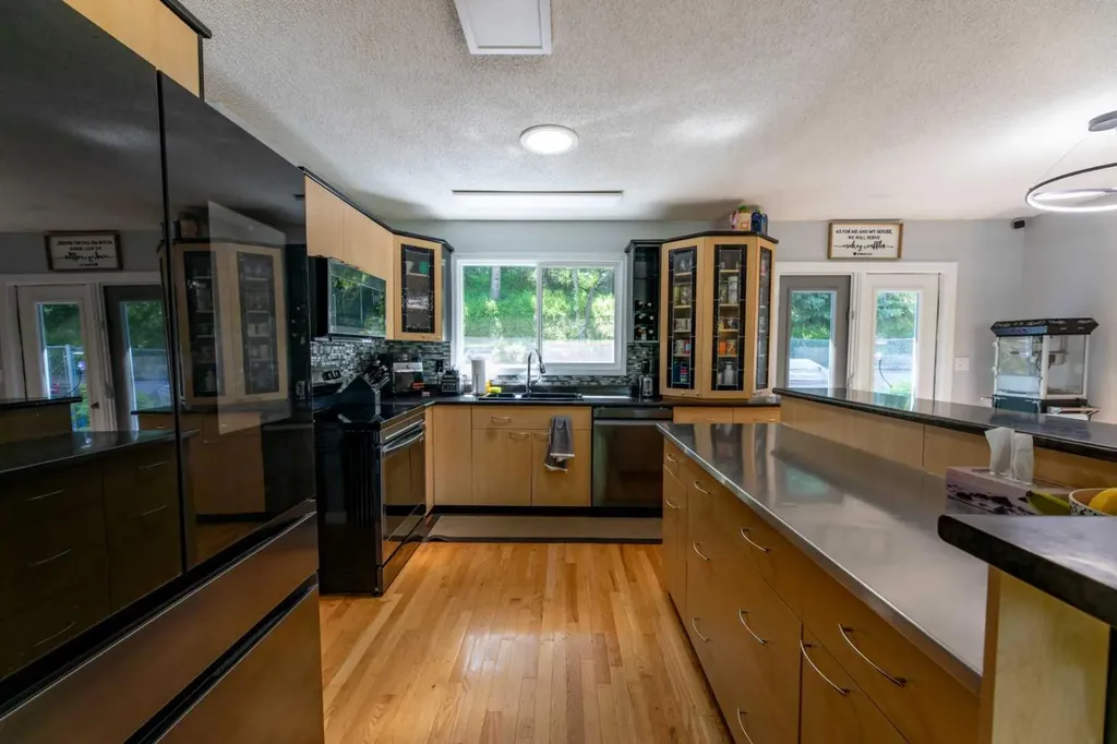 153 Alder Drive Hinton AB T7V 1C9