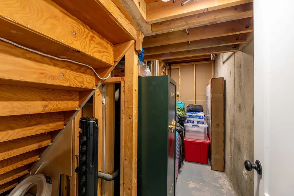 153 Alder Drive Hinton AB T7V 1C9