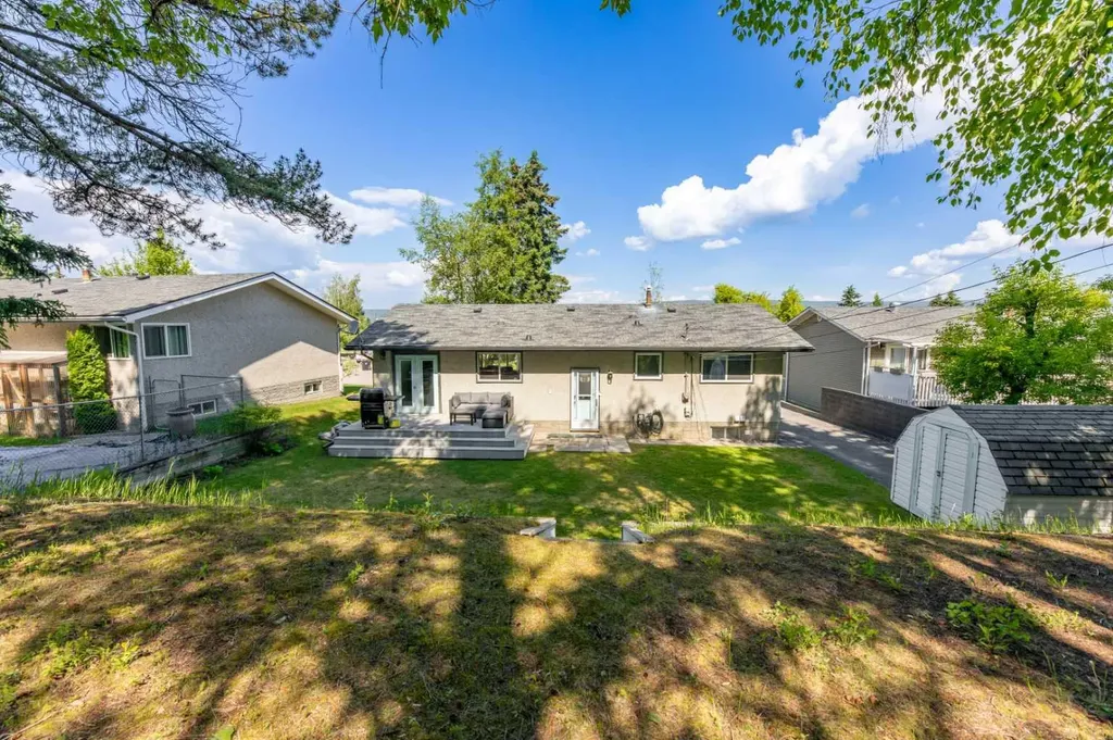 153 Alder Drive Hinton AB T7V 1C9
