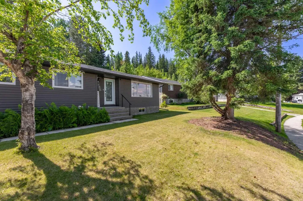 153 Alder Drive Hinton AB T7V 1C9