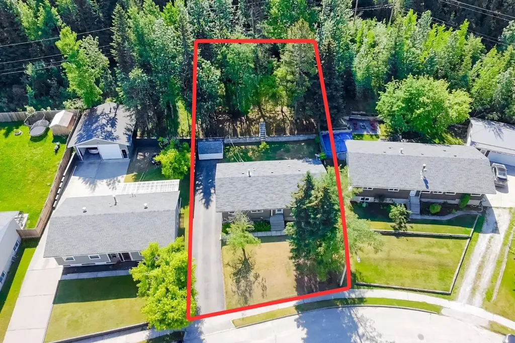 153 Alder Drive Hinton AB T7V 1C9