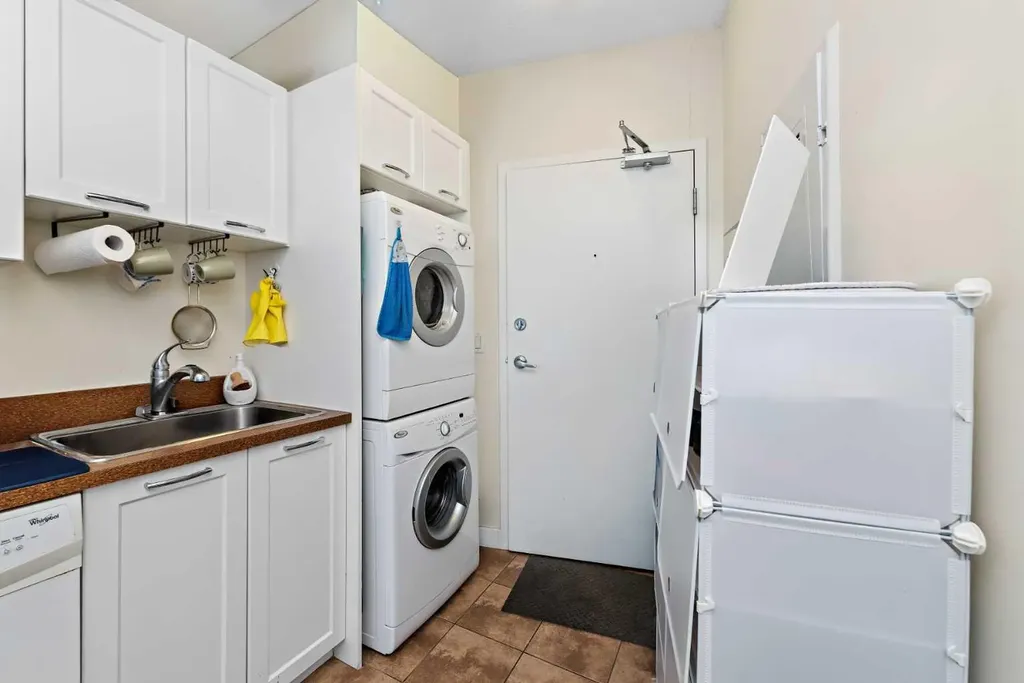 3830 Brentwood Road NW Calgary AB T2L 2J9