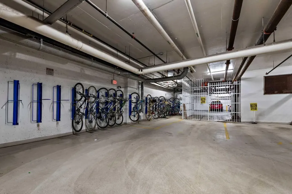 3830 Brentwood Road NW Calgary AB T2L 2J9