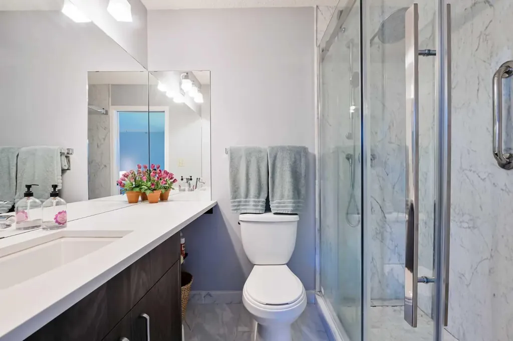 111 Parkglen Place SE Calgary AB T2J 4M5