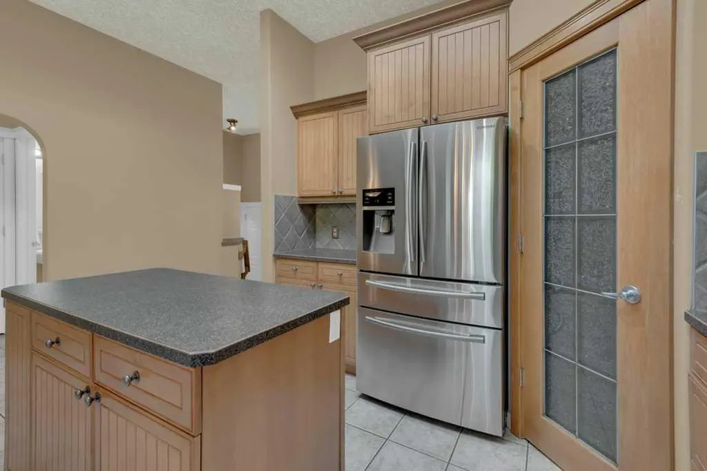 37 Wentworth Gardens SW Calgary AB T3H 4L7