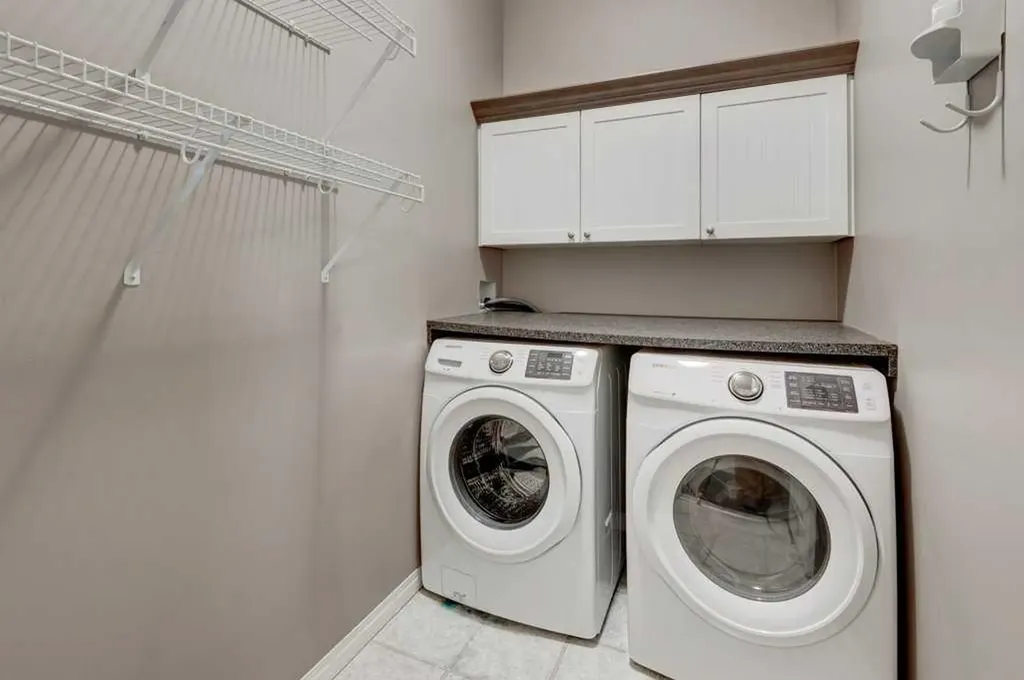 37 Wentworth Gardens SW Calgary AB T3H 4L7