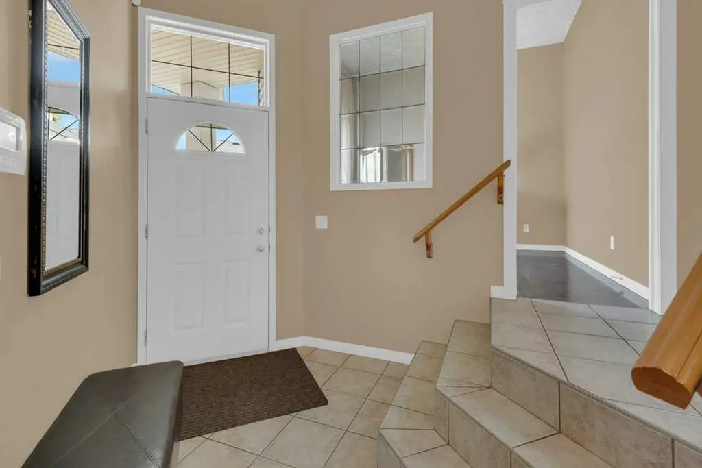 37 Wentworth Gardens SW Calgary AB T3H 4L7