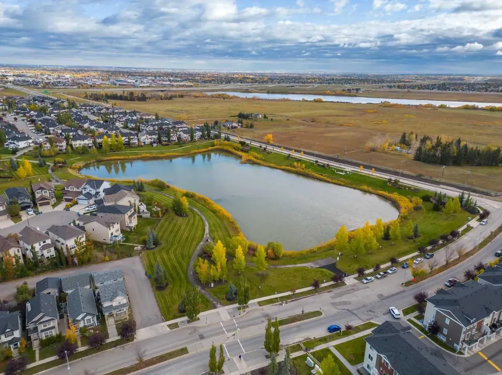 570 Silverton Street Calgary AB T2X 0T9