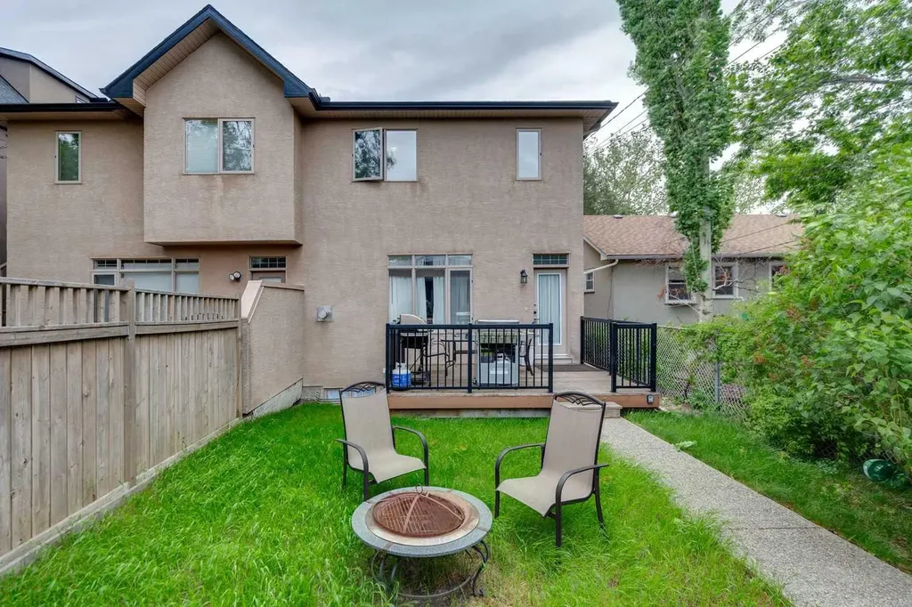446 18 Avenue NE Calgary AB T2E 1N4