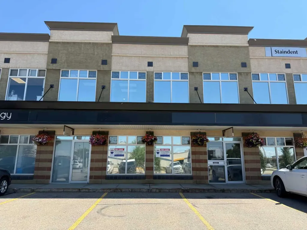 9814 97 Street Grande Prairie AB T8W 2G7