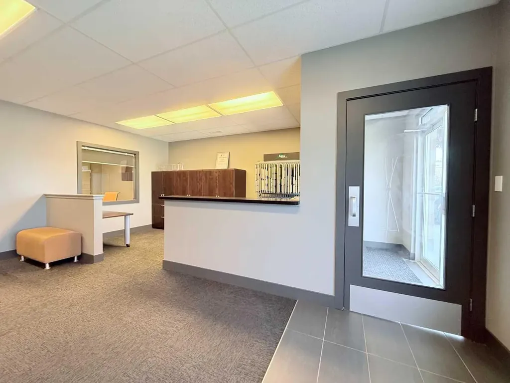 9814 97 Street Grande Prairie AB T8W 2G7