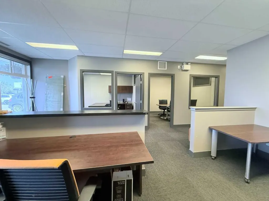 9814 97 Street Grande Prairie AB T8W 2G7