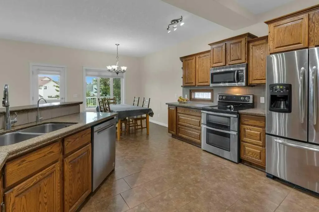 161 Hillcrest Boulevard Strathmore AB T1P0A3
