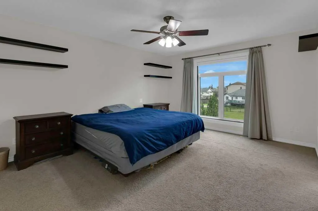161 Hillcrest Boulevard Strathmore AB T1P0A3