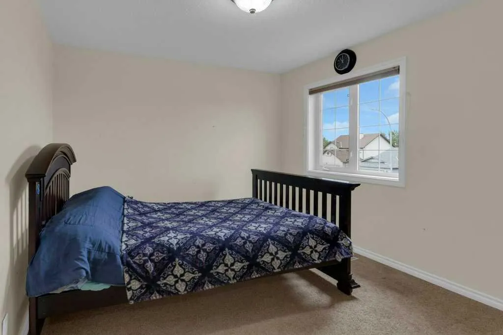 161 Hillcrest Boulevard Strathmore AB T1P0A3