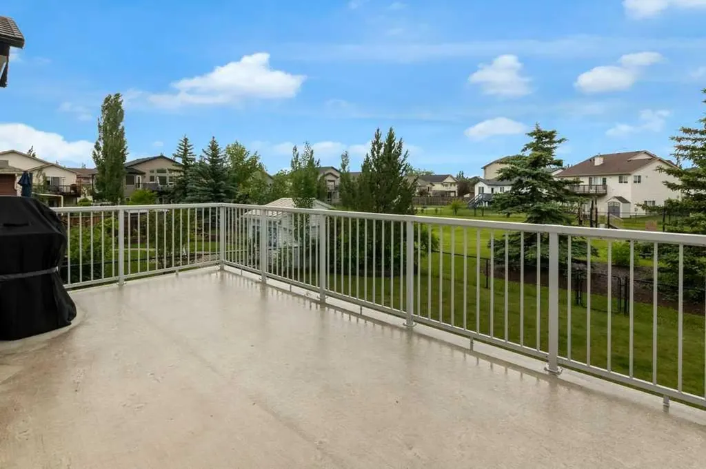 161 Hillcrest Boulevard Strathmore AB T1P0A3