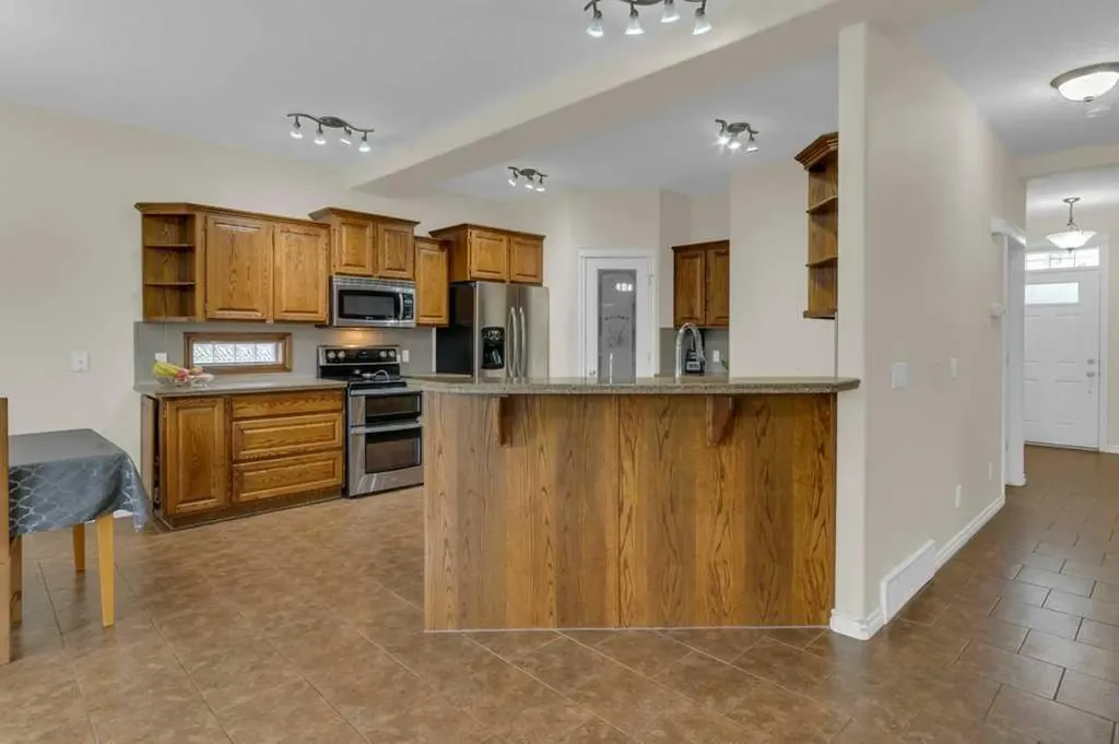 161 Hillcrest Boulevard Strathmore AB T1P0A3