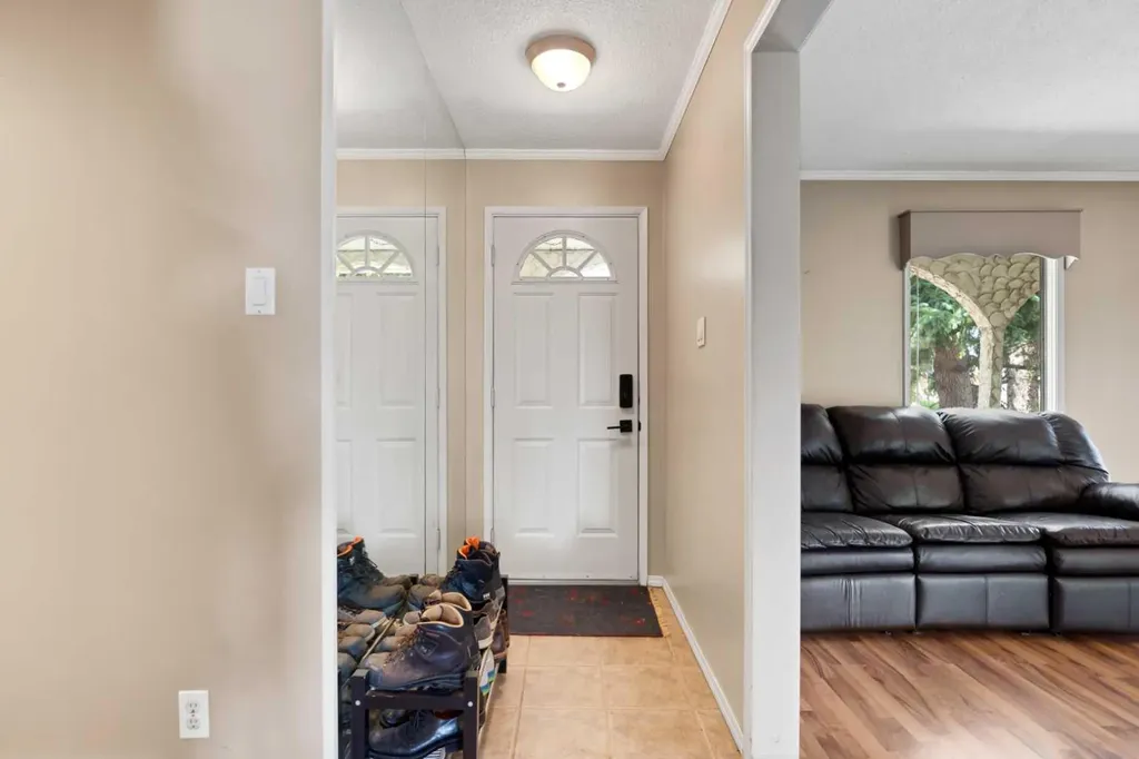 6756 Huntchester Road NE Calgary AB T2K 5E7