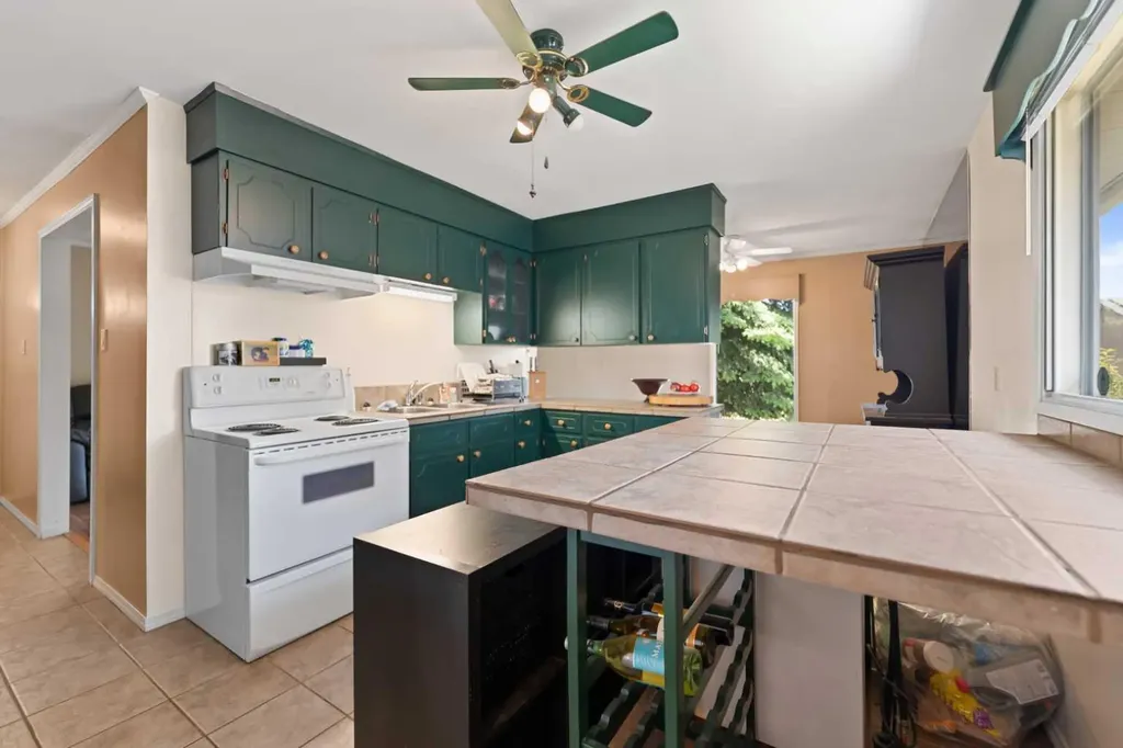 6756 Huntchester Road NE Calgary AB T2K 5E7