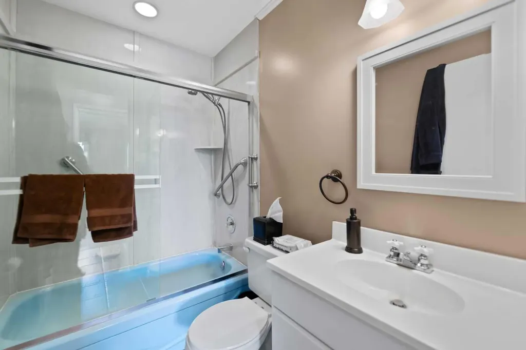 6756 Huntchester Road NE Calgary AB T2K 5E7