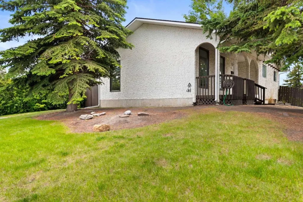 6756 Huntchester Road NE Calgary AB T2K 5E7