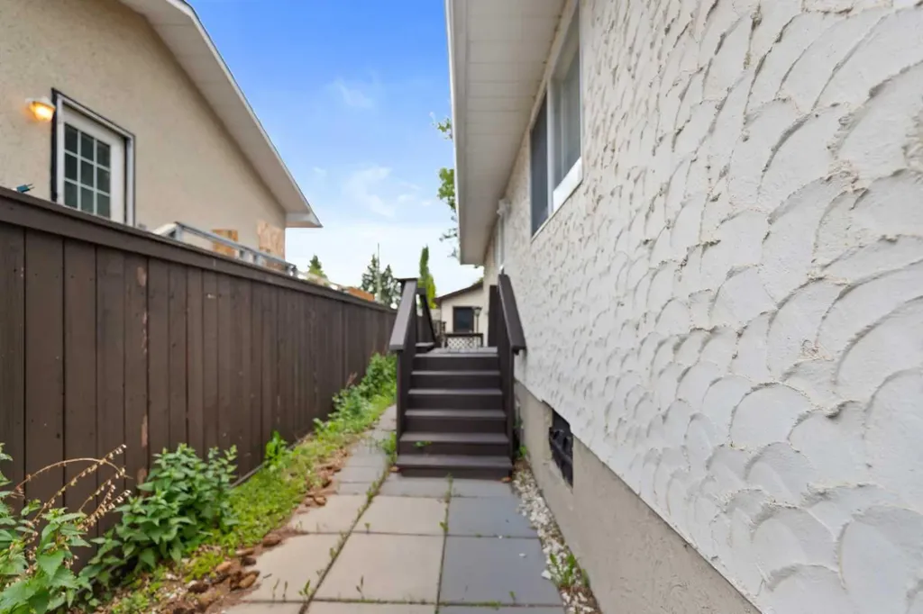 6756 Huntchester Road NE Calgary AB T2K 5E7