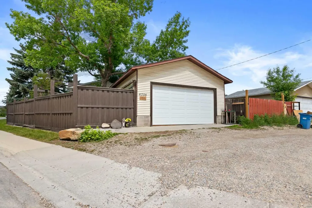 6756 Huntchester Road NE Calgary AB T2K 5E7