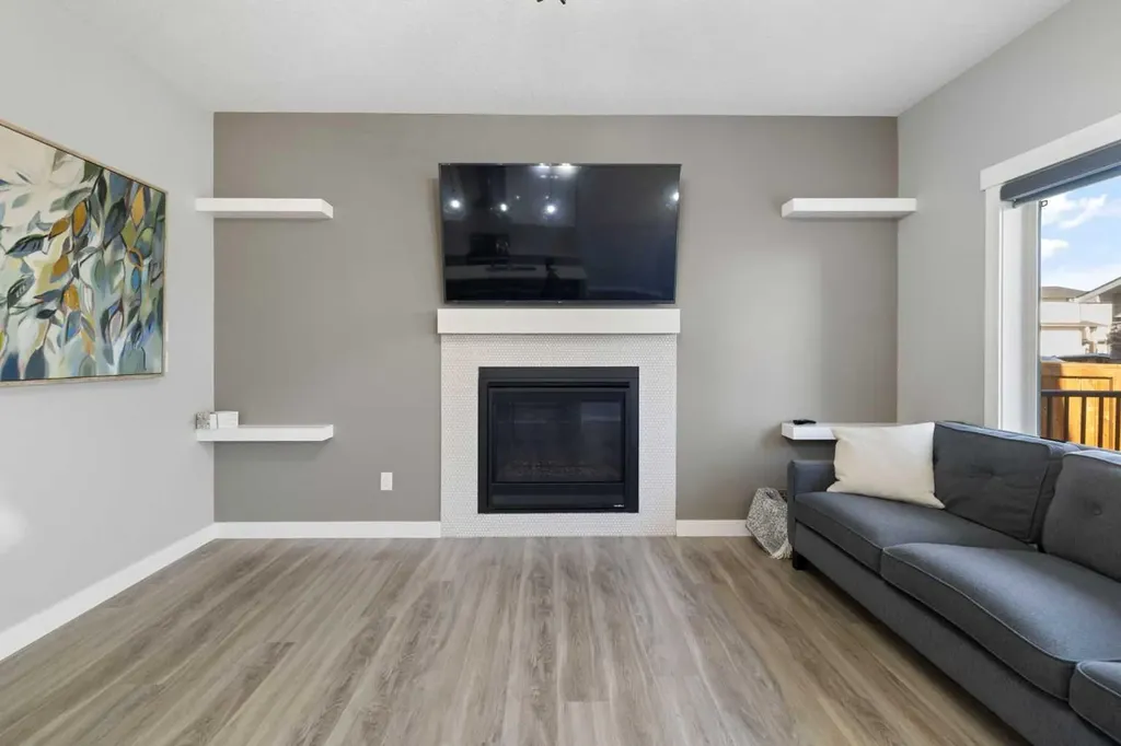628 Edgefield Street Strathmore AB T1P 0H5