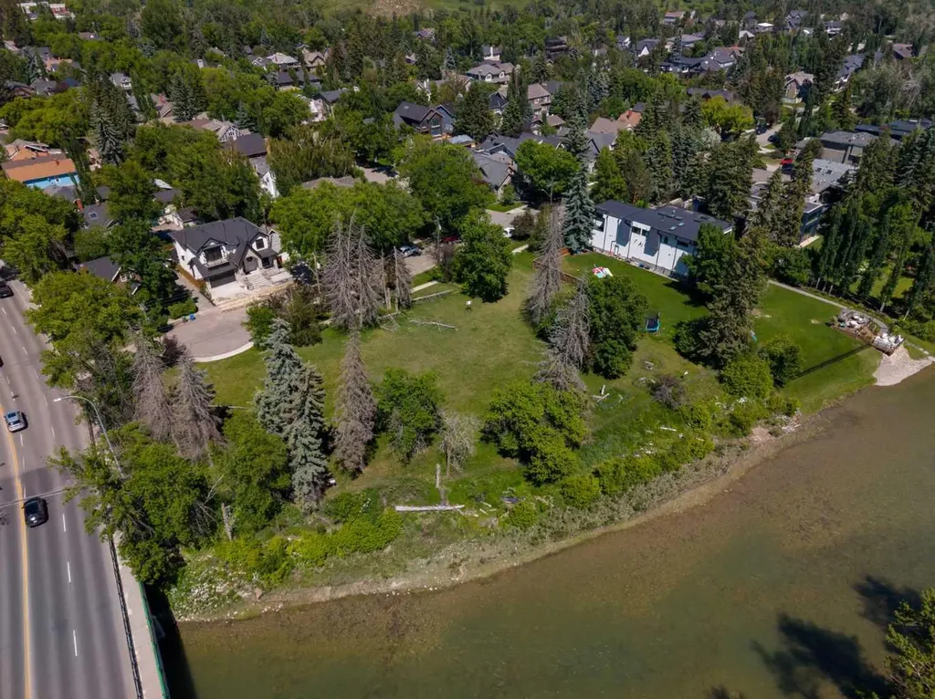 409 40 Avenue SW Calgary AB T2S 0X5