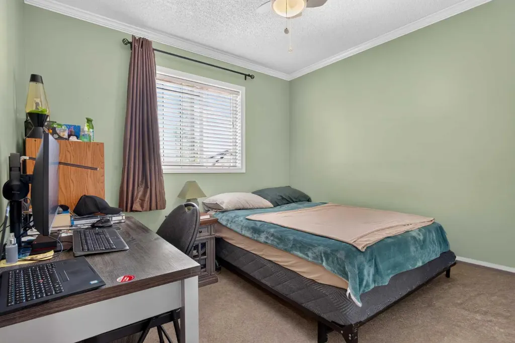 22 Panatella Park NW Calgary AB T3K 6K4