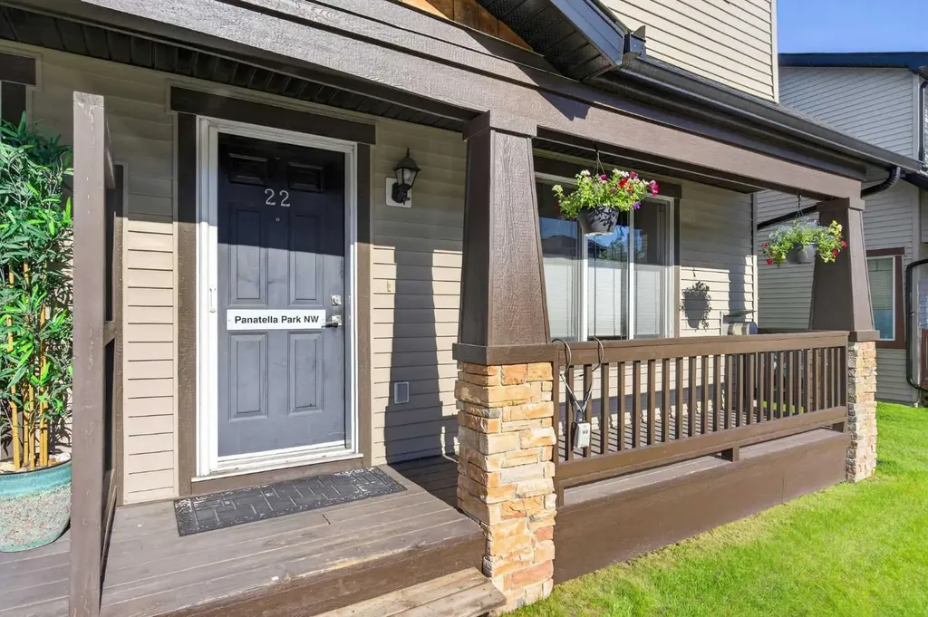 22 Panatella Park NW Calgary AB T3K 6K4