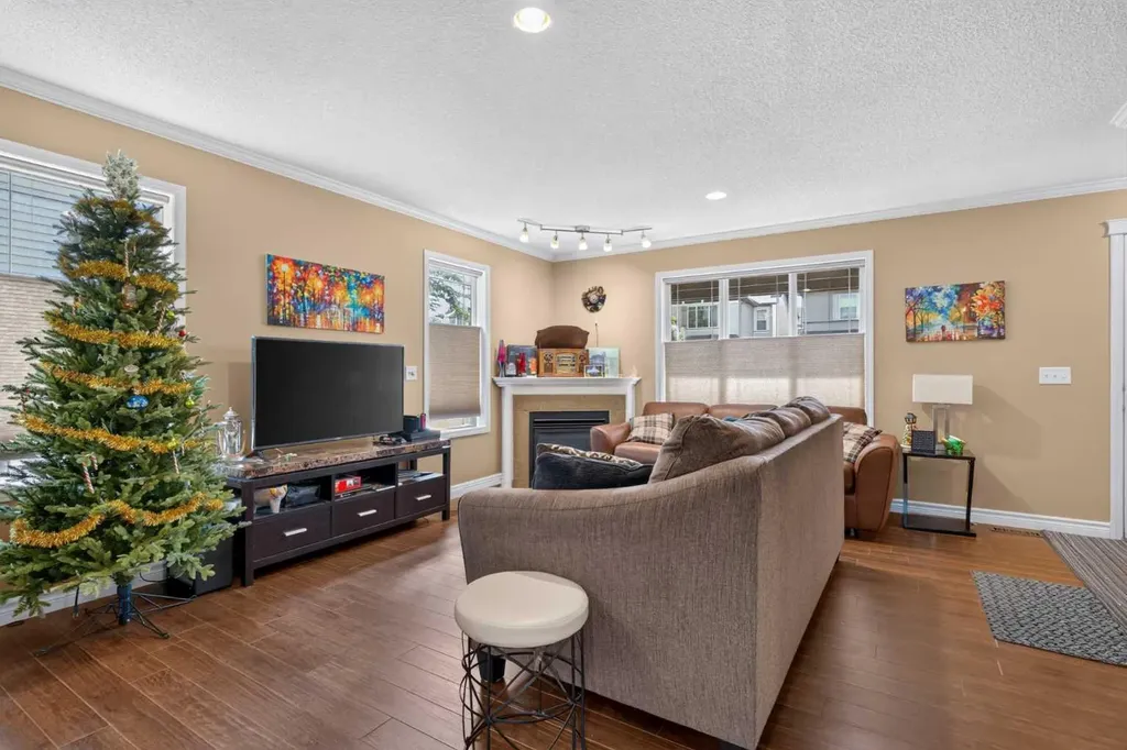 22 Panatella Park NW Calgary AB T3K 6K4