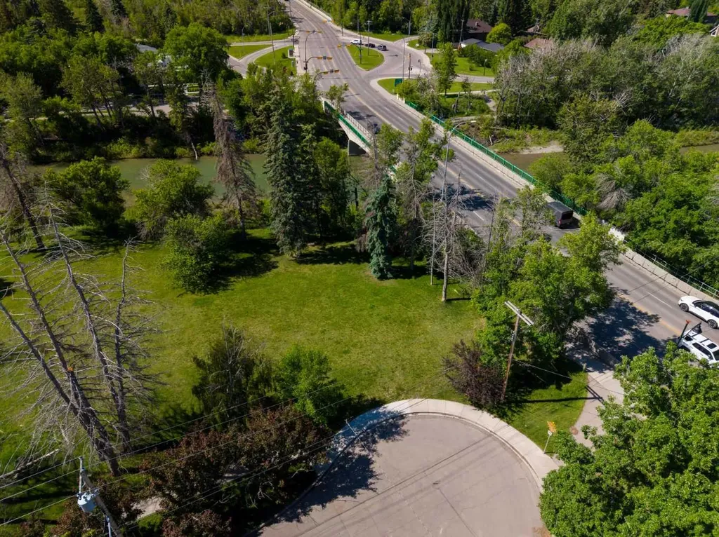 415 40 Avenue SW Calgary AB T2S 0X5