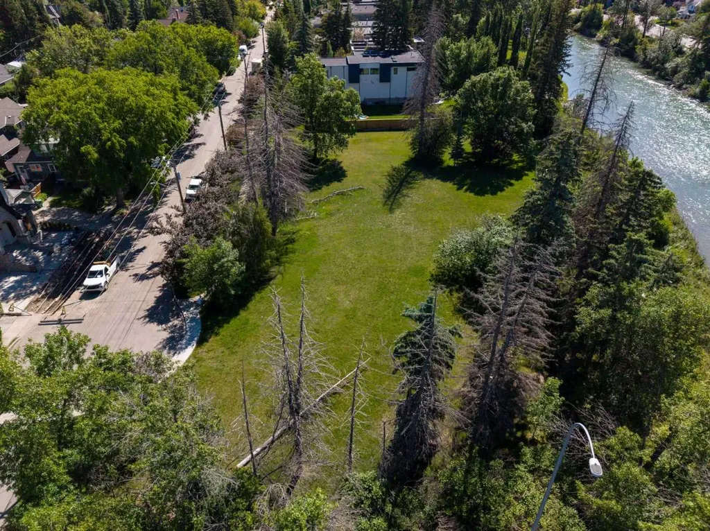 415 40 Avenue SW Calgary AB T2S 0X5