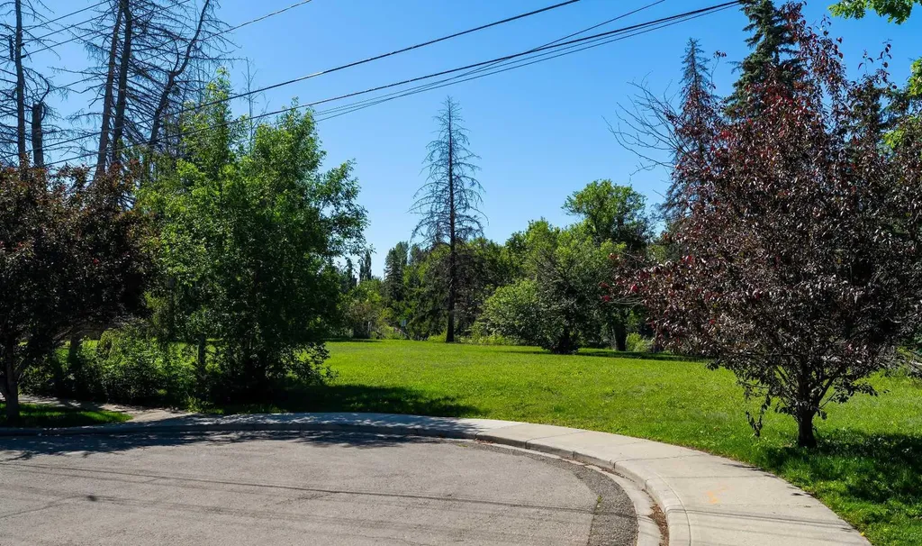 415 40 Avenue SW Calgary AB T2S 0X5