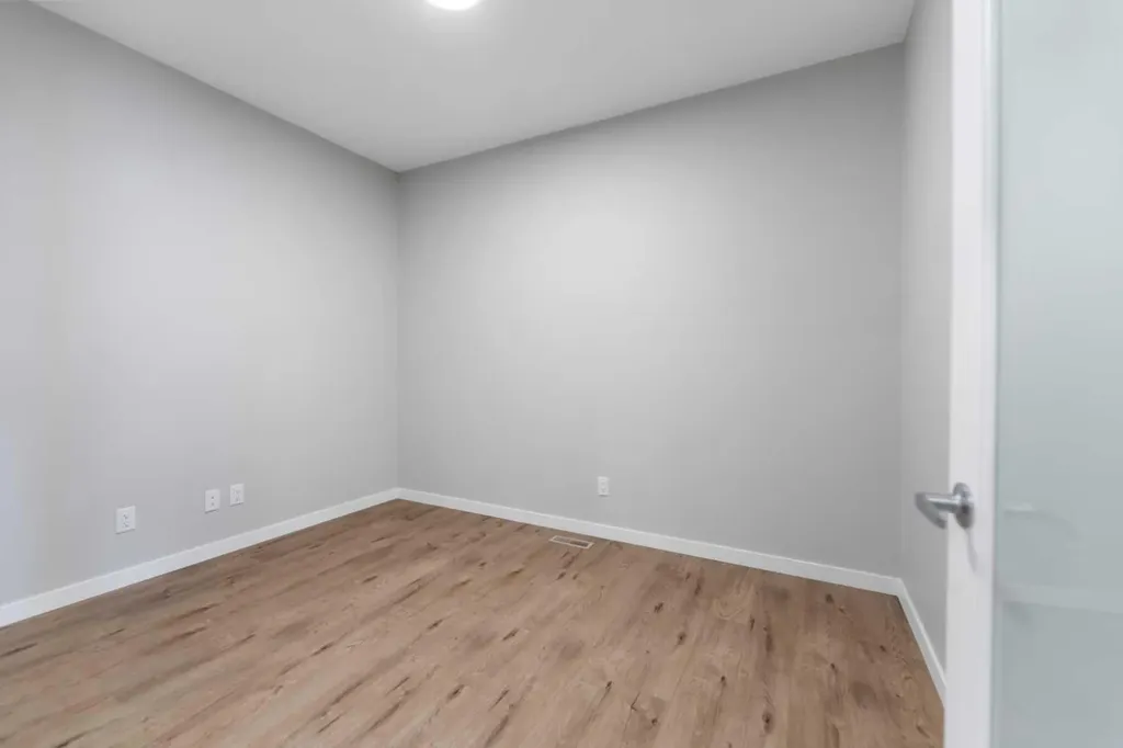 47 Carringvue Passage NW Calgary AB T3P 2G4