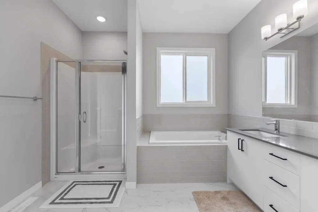 47 Carringvue Passage NW Calgary AB T3P 2G4