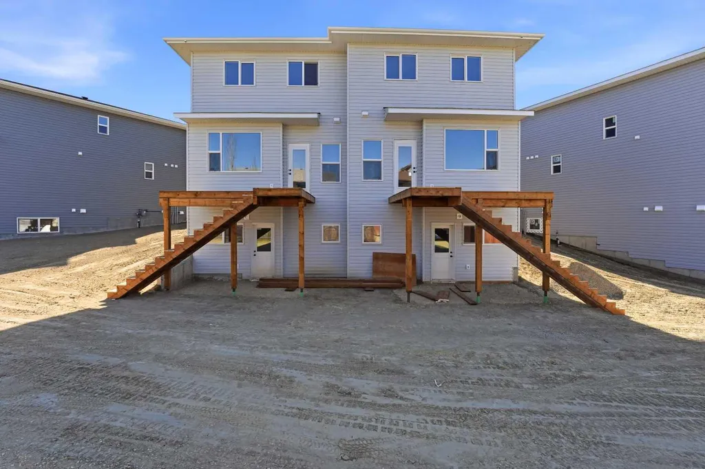 73 Pinnacle Close Blackfalds AB T4M 0M3