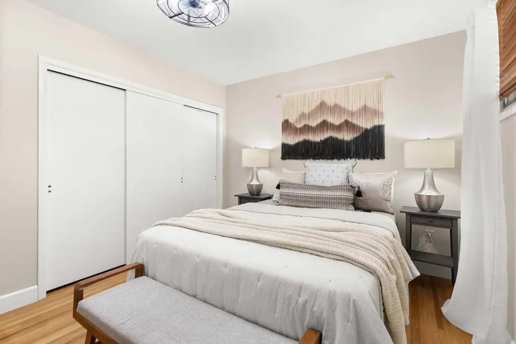 890 Hargrave Way NW Medicine Hat AB T1A 6Y9
