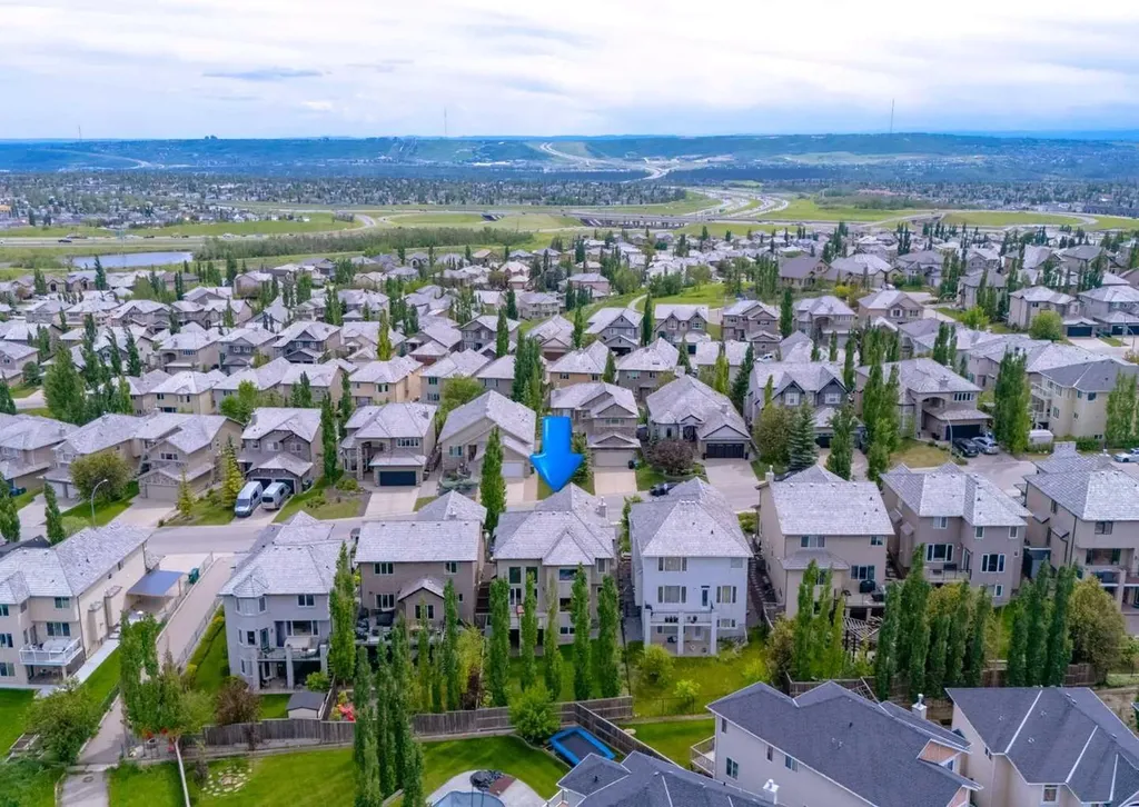 98 Royal Ridge Mount NW Calgary AB T3G 5Z3