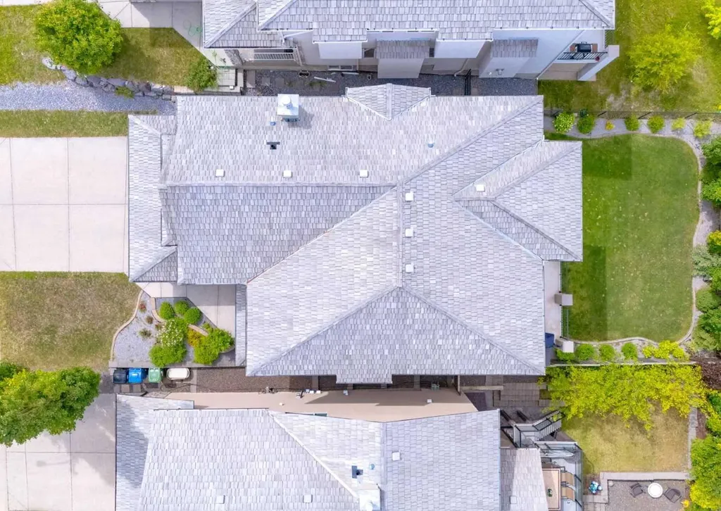98 Royal Ridge Mount NW Calgary AB T3G 5Z3
