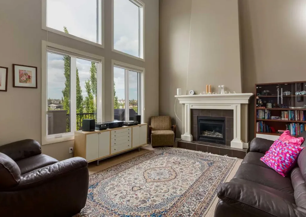 98 Royal Ridge Mount NW Calgary AB T3G 5Z3