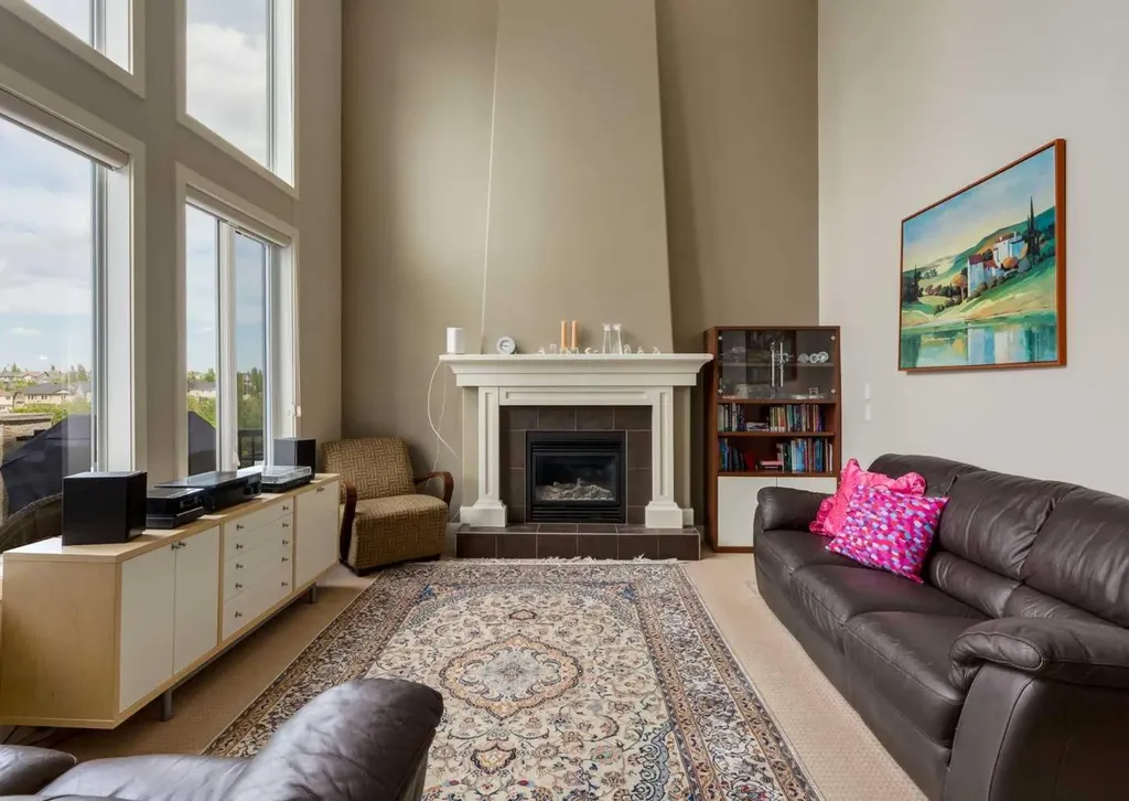 98 Royal Ridge Mount NW Calgary AB T3G 5Z3