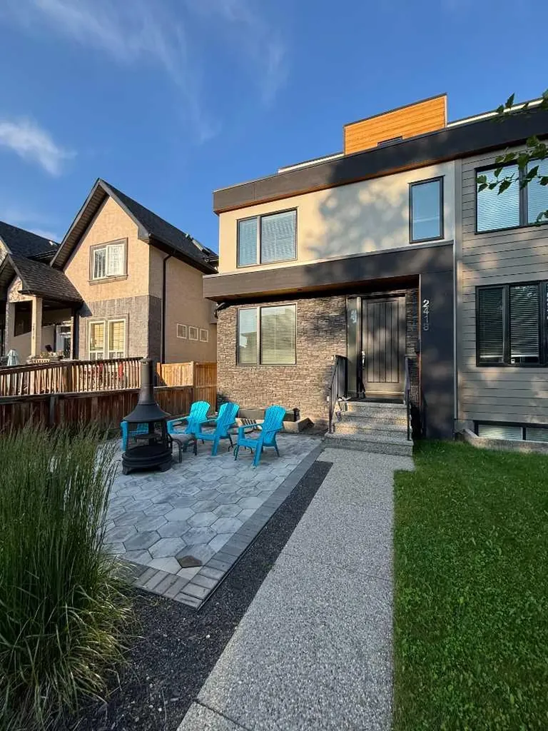 2418 24a Street SW Calgary AB T3E 1W1