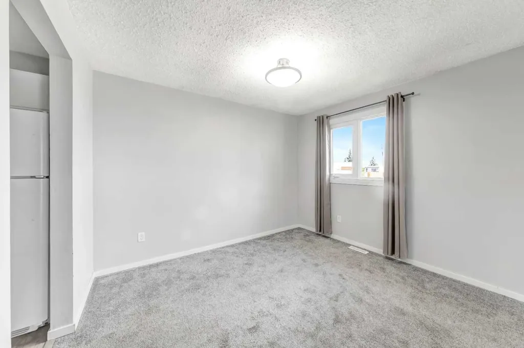 5219 57 Street Lloydminster AB T9V 0V4