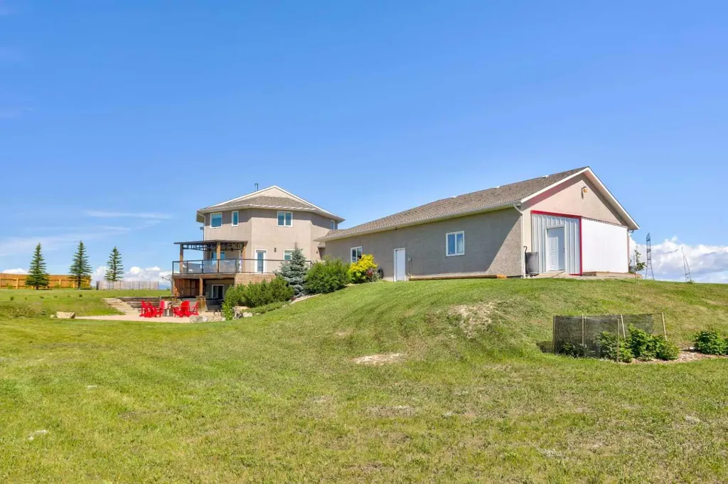 7106 Range Road 292 Rural Pincher Creek No. 9 M.d. Of AB T0K 1W0