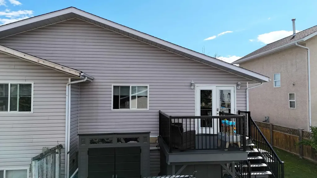 5804 12 Avenue Edson AB T7E 1X2